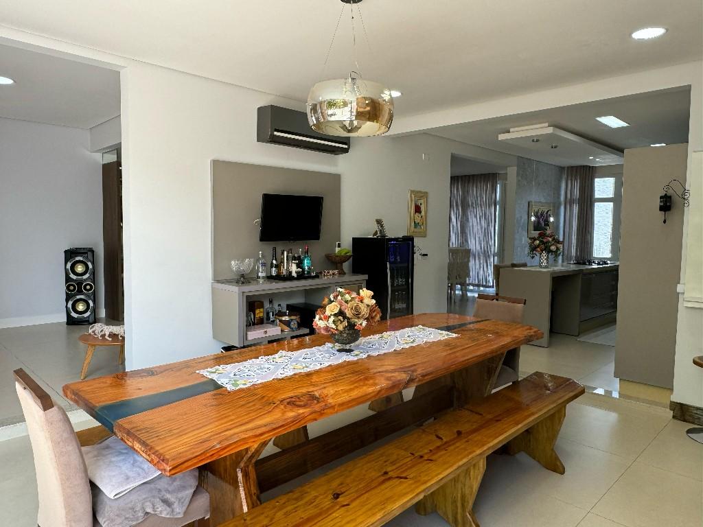 Casa em Sul do Rio, Santo Amaro da Imperatriz. 3 quartos, 350m². Imagem 14 de 27